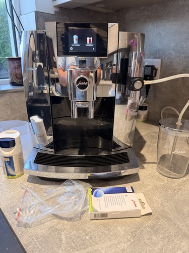 Jura super automatic bean - jura, e8